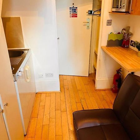 F10- Mezzanine 1St Floor Flat Fits 3 Near Paddington Apartment London Exterior photo